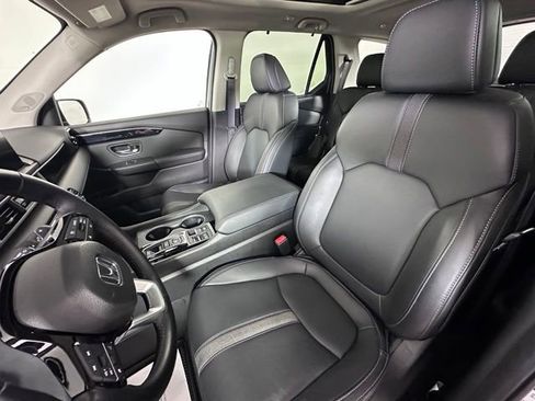 Used 2025 Honda Pilot Touring image 24