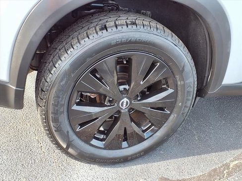 Used 2022 Nissan Rogue SV AWD/4WD image 20