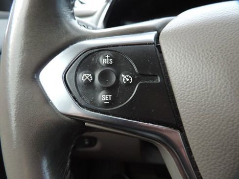 Used 2018 Chevrolet Traverse LT image 30