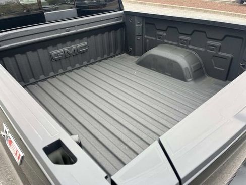 Used 2025 GMC Sierra 1500 SLT w/ SLT Premium Plus Package image 16