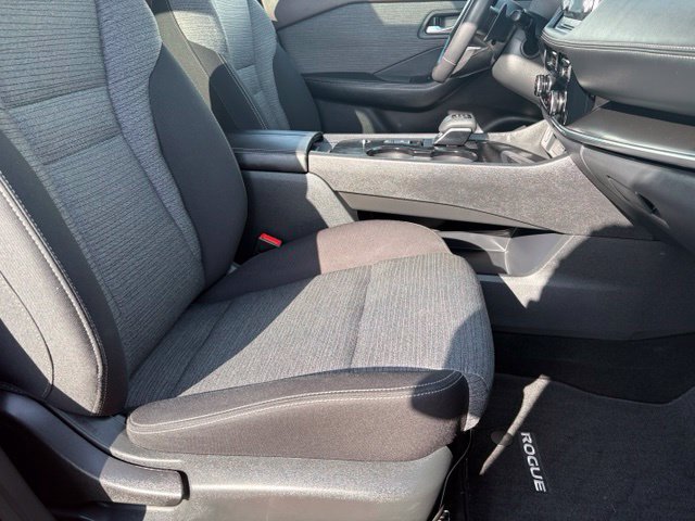 Used 2021 Nissan Rogue SV FWD image 19