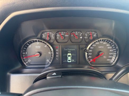 Used 2017 Chevrolet Silverado 1500 W/T RWD image 12
