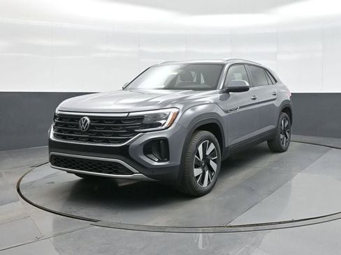 New 2026 Volkswagen Atlas Cross Sport SE image 3