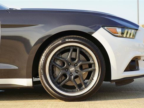 Used 2015 Ford Mustang Coupe RWD image 14