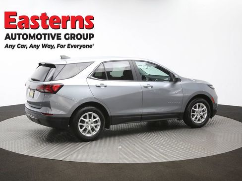 Used 2024 Chevrolet Equinox LT image 42