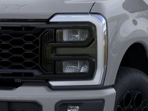 New 2026 Ford F350 XLT w/ XLT Premium Package AWD/4WD image 19