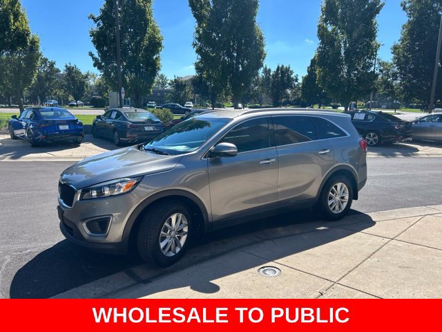 Used 2016 Kia Sorento FWD image 4