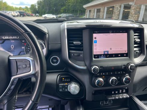 Used 2022 RAM 1500 Laramie w/ Sport Appearance Package AWD/4WD image 14