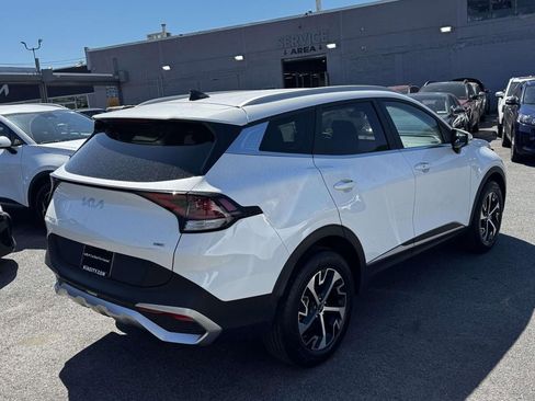 Used 2023 Kia Sportage EX AWD/4WD image 7