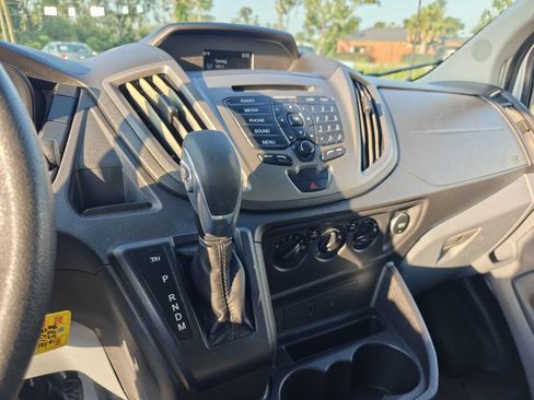 Used 2018 Ford Transit 250 148 Low Roof image 19