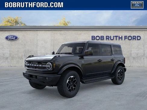 New 2026 Ford Bronco Outer Banks AWD/4WD image 1