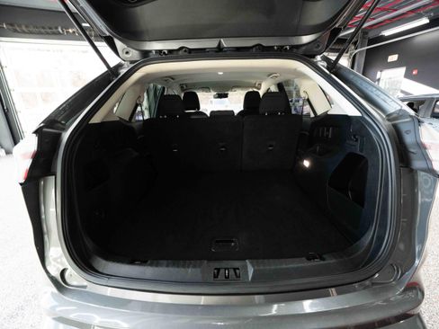 Used 2023 Ford Edge SE w/ Black Appearance Package image 28