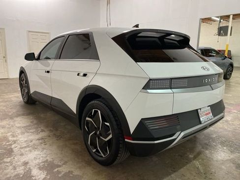 Used 2023 Hyundai Ioniq 5 SEL image 4