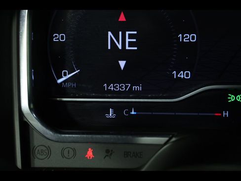 Used 2024 GMC Sierra 1500 Denali w/ Technology Package AWD/4WD image 27