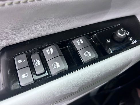 New 2026 Jeep Grand Wagoneer Limited image 4