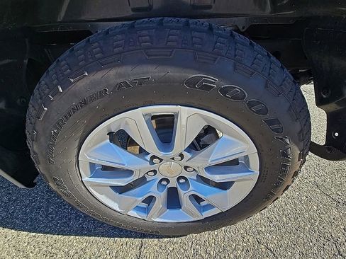 Used 2023 Chevrolet Silverado 1500 Custom image 29