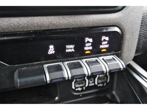 Used 2022 RAM 1500 Big Horn w/ Built-to-serve Edition AWD/4WD image 29