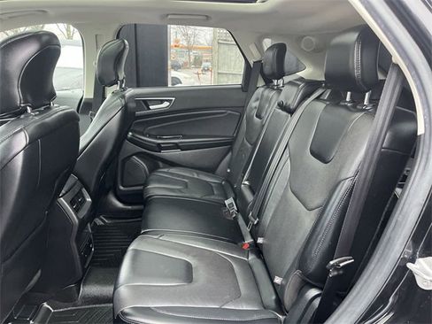Used 2016 Ford Edge Titanium w/ Equipment Group 301A image 22