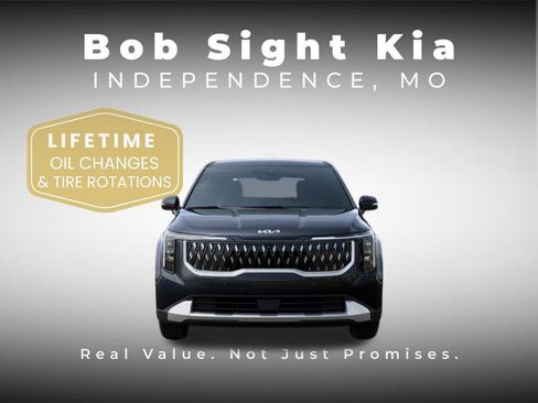 New 2026 Kia Carnival EX FWD image 2