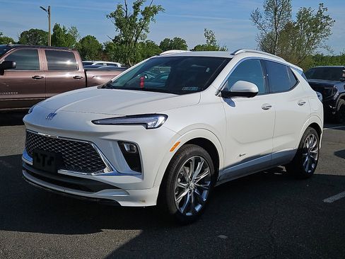 Certified 2025 Buick Encore GX Avenir w/ Avenir Technology Package FWD image 4