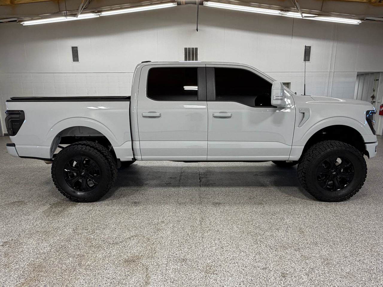 Used 2024 Ford F150 STX RWD image 5