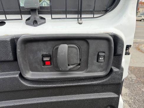 Used 2014 GMC Savana 2500 w/ Cold Climate Package image 17