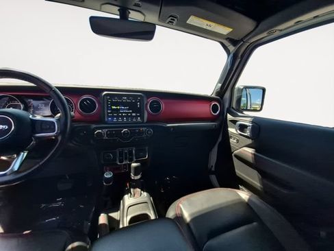 Used 2022 Jeep Gladiator Rubicon w/ Cold Weather Group AWD/4WD image 10