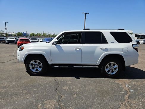 Used 2020 Toyota 4Runner SR5 RWD image 7
