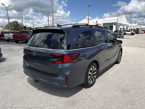 Used 2026 Honda Odyssey EX-L image 3
