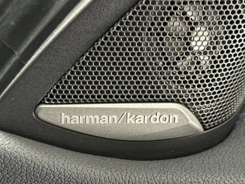 Used 2023 BMW M440i Coupe w/ M Carbon Exterior Package image 22