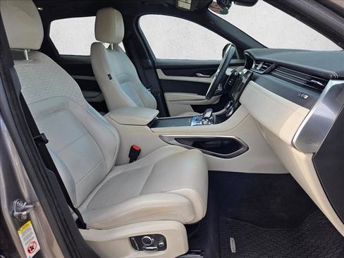 Used 2024 Jaguar F-PACE R-Dynamic S image 20