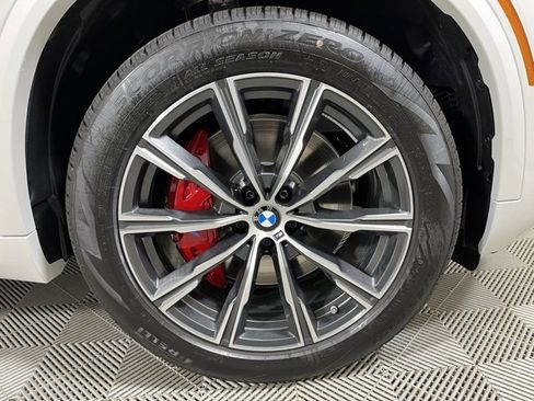 New 2026 BMW X5 xDrive40i w/ M Sport Package image 24