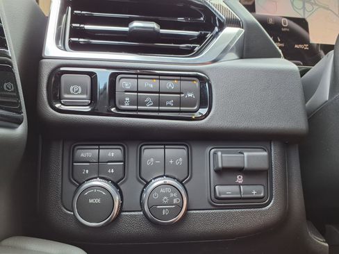 New 2026 GMC Yukon Elevation w/ Elevation Premium Package image 12