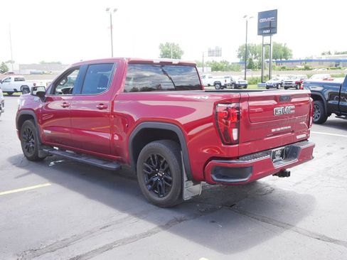 Used 2021 GMC Sierra 1500 Elevation w/ LPO, Elevation Black Package AWD/4WD image 5