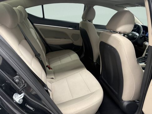 Used 2020 Hyundai Elantra Value Edition FWD image 24