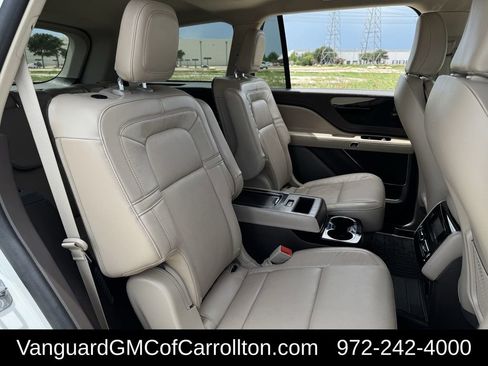 Used 2024 Lincoln Aviator Reserve w/ Equipment Group 201A AWD/4WD image 34