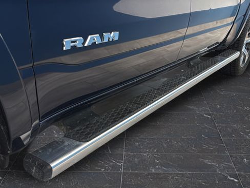 Used 2019 RAM 1500 Laramie AWD/4WD image 39