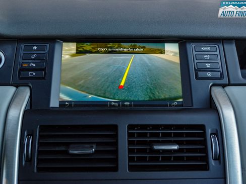 Used 2015 Land Rover Discovery Sport HSE image 20