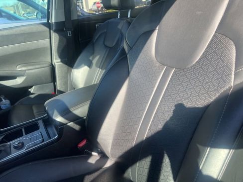 Certified 2023 Kia Sorento S w/ Panoramic Sunroof Package image 7