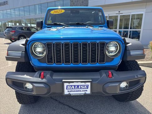 Used 2025 Jeep Wrangler Unlimited Rubicon AWD/4WD image 35