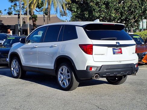 Used 2024 Honda Passport EX-L image 3