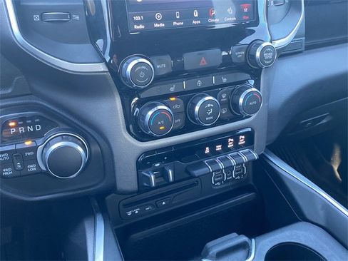 Used 2019 RAM 1500 Big Horn image 26