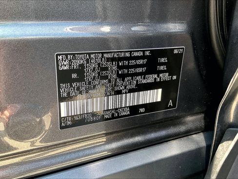 Used 2021 Toyota RAV4 LE image 27