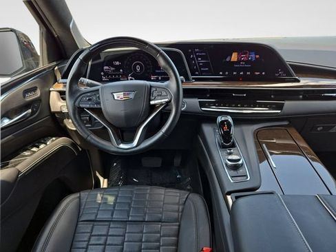 Certified 2023 Cadillac Escalade Sport Platinum w/ Heavy-Duty Trailer Package AWD/4WD image 10