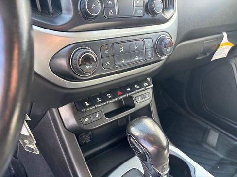 Used 2022 Chevrolet Colorado ZR2 image 21