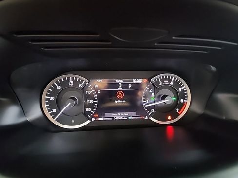 Used 2020 Land Rover Range Rover Velar R-Dynamic S image 30