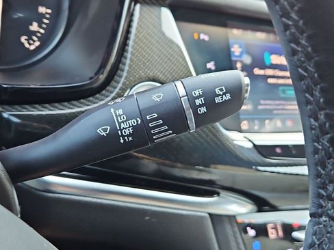 Used 2020 Cadillac XT6 Sport AWD/4WD image 30