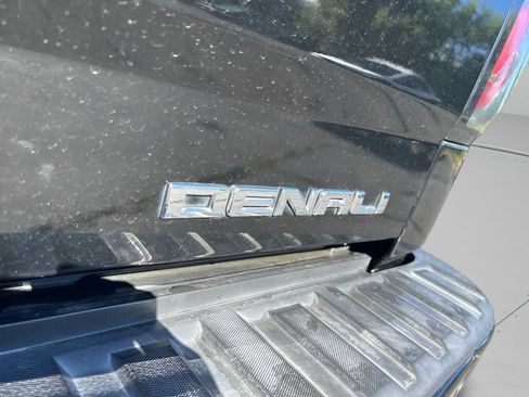 Used 2017 GMC Sierra 1500 Denali AWD/4WD image 8