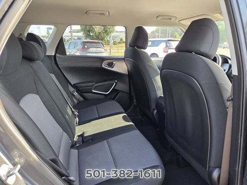 Used 2025 Kia Soul LX w/ LX Technology Package FWD image 15