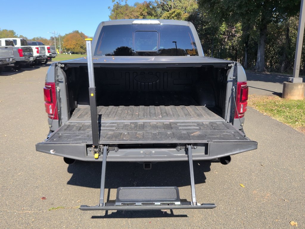Used 2018 Ford F150 Raptor w/ Equipment Group 802A Luxury AWD/4WD image 8
